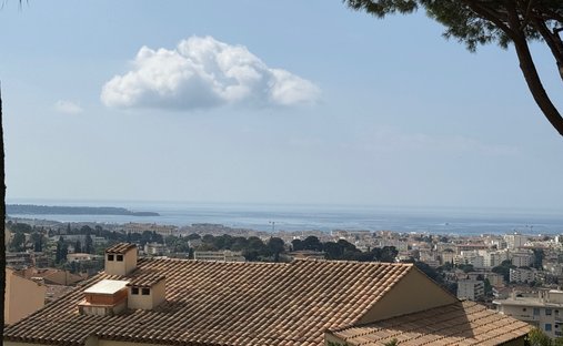 Apartment in Vieux Cannet, Le Cannet, France 1