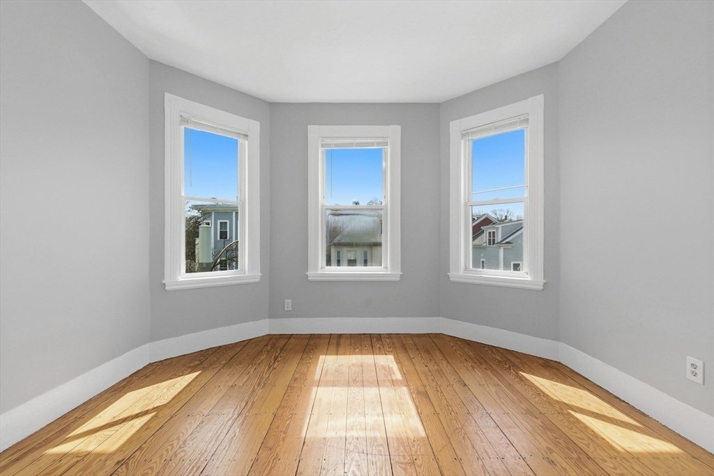 Boston, Massachusetts, United States 3 - 17727725
