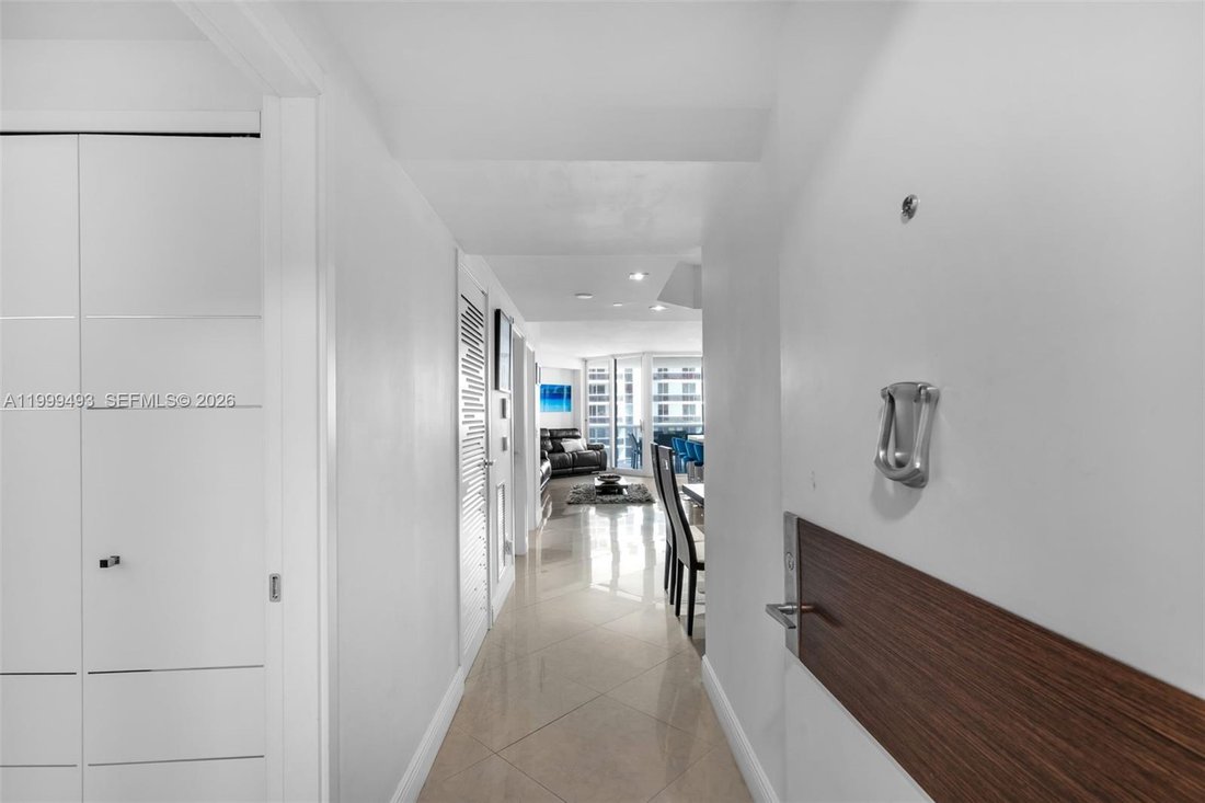 Condo in Miami Beach, Florida, United States 5 - 17726783