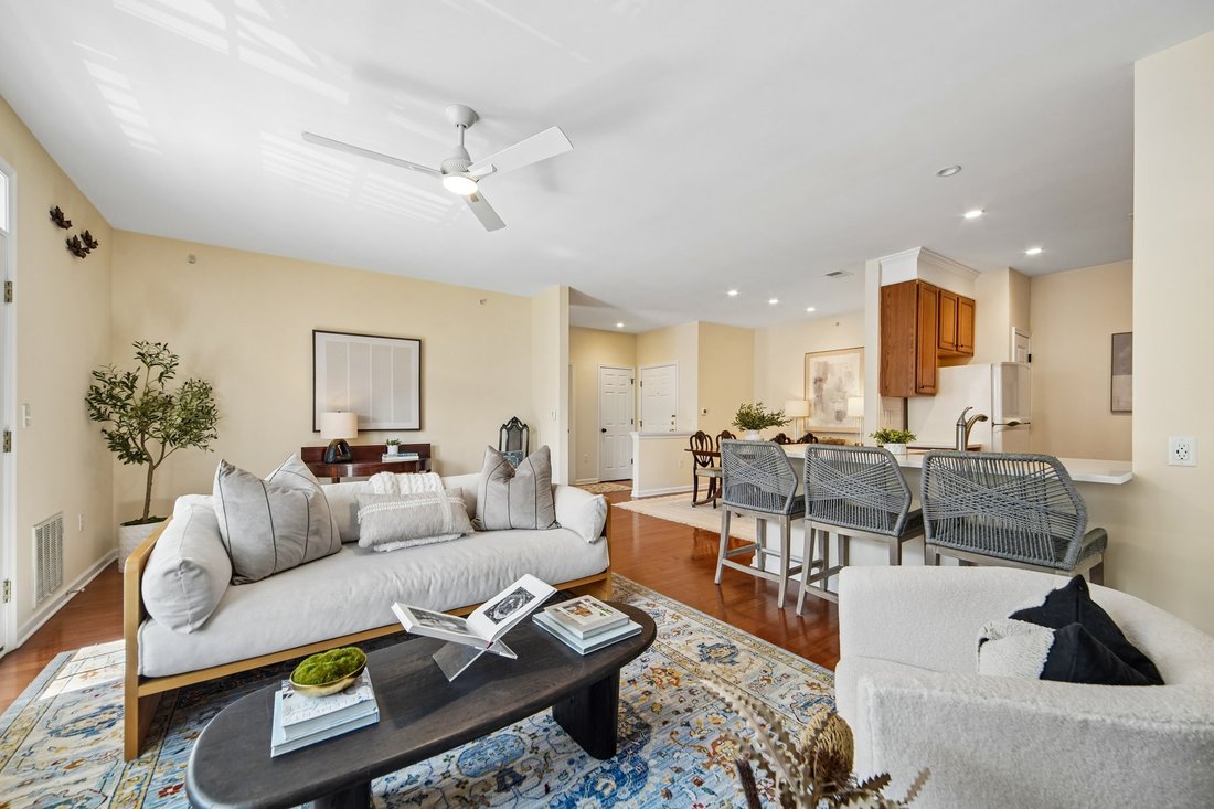 Condo in Little Falls, New Jersey, United States 2 - 17726322