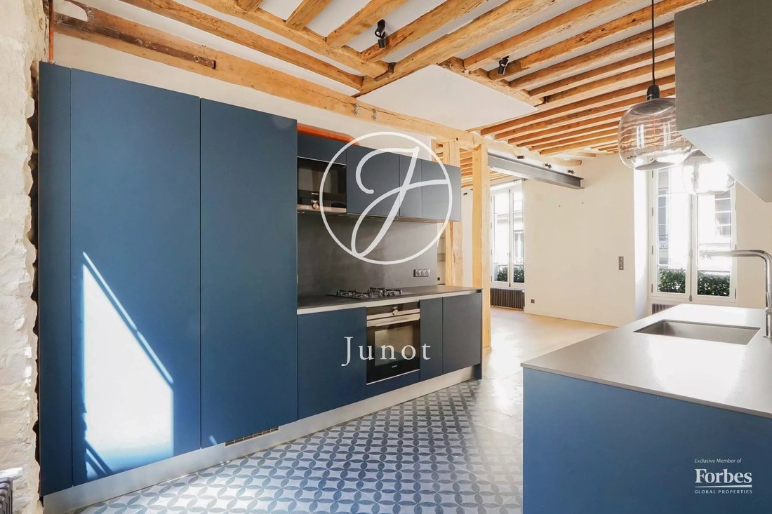 Apartment in Saint Gervais, Paris 4e Arrondissement, Paris 2 - 17727778