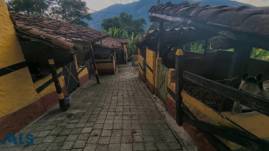 House in Amagá, Antioquia, Colombia 1 - 17727414