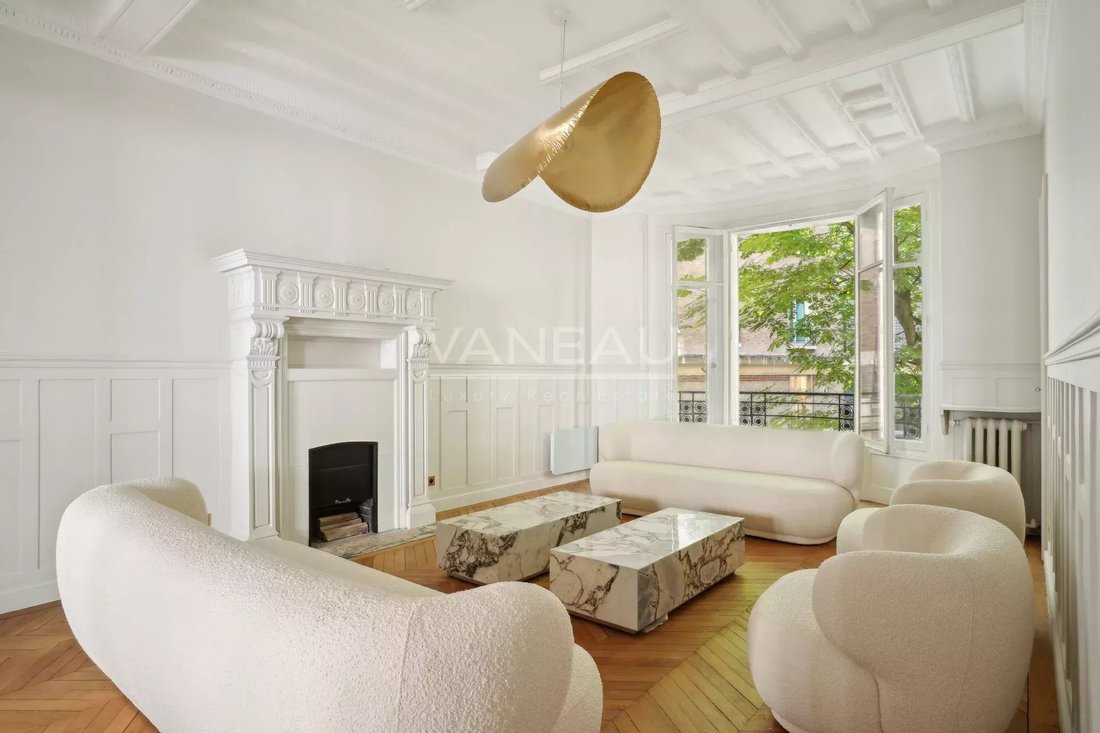 Apartment in Chaillot, Paris 16e Arrondissement, Paris 2 - 17728052