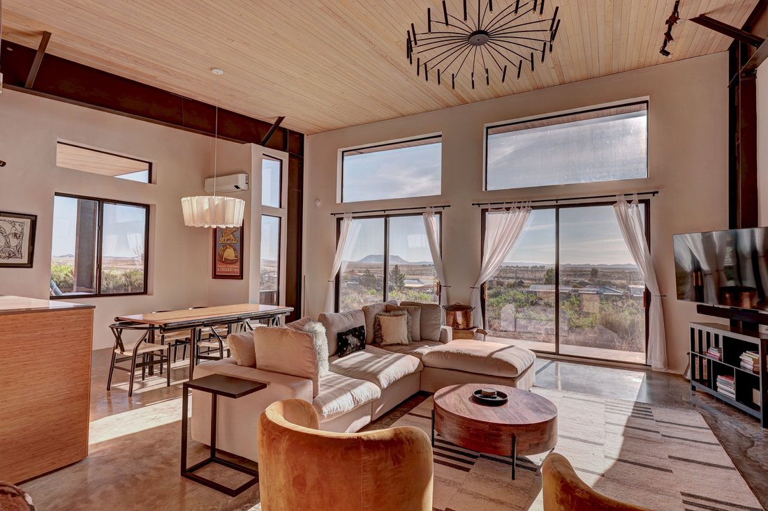 House in Marfa, Texas, United States 4 - 17728918