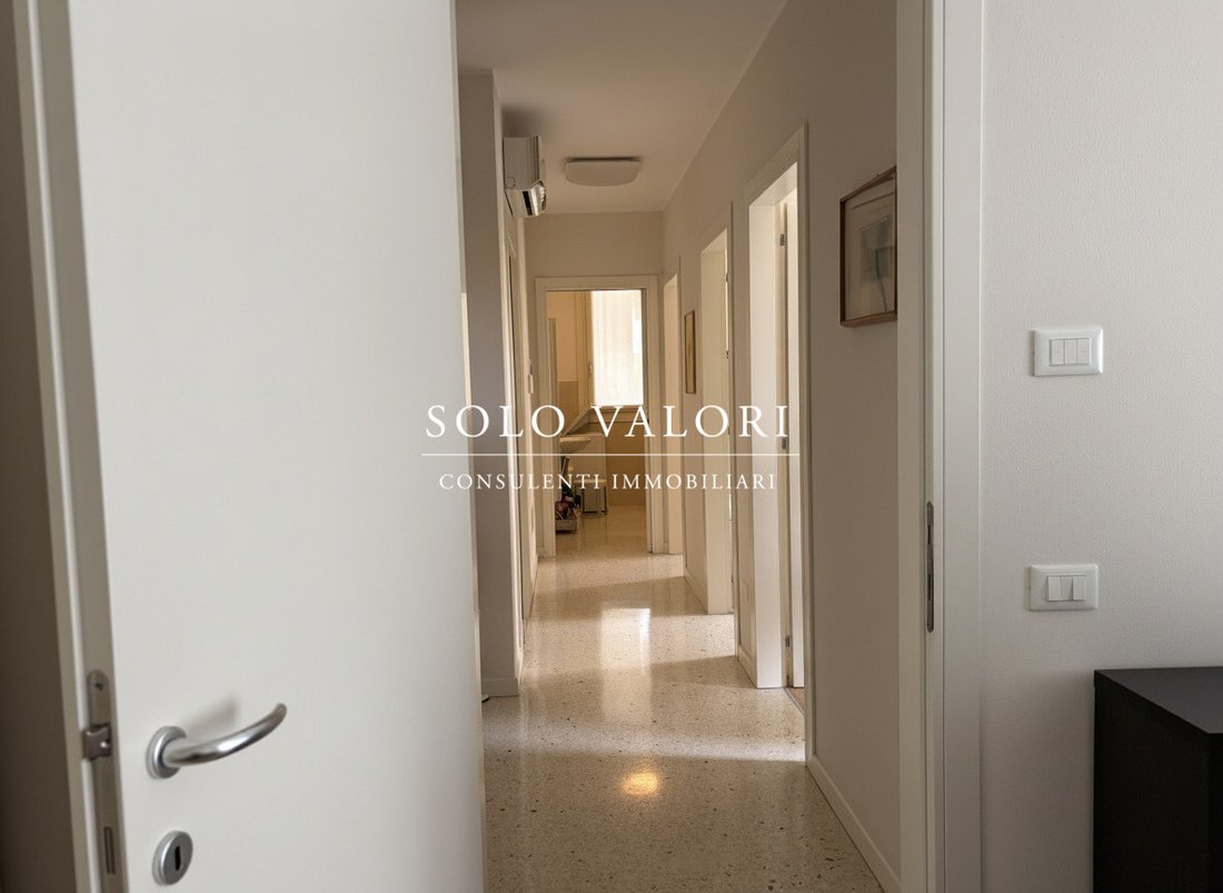 Apartment in Castelfranco Veneto, Veneto, Italy 4 - 17728340