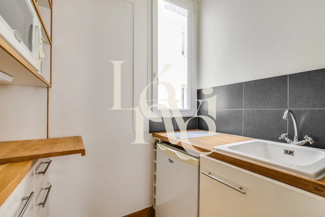 Apartment in Saint Victor, Paris 5e Arrondissement, Paris 5 - 17727427
