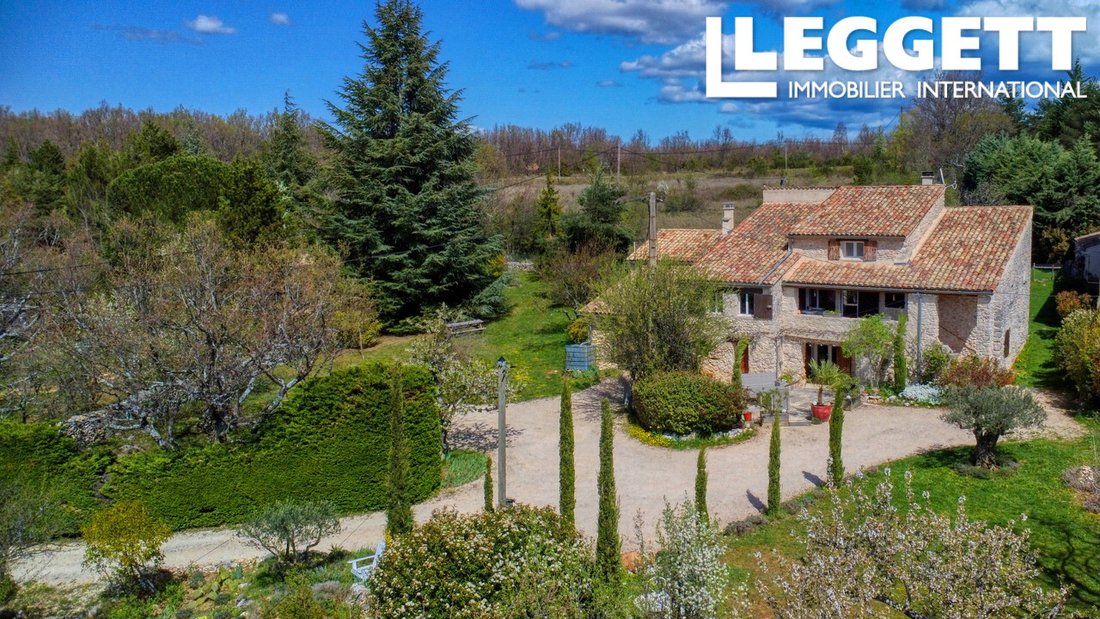 Villa in Simiane-la-Rotonde, Provence-Alpes-Côte d'Azur, France 1 - 14330436