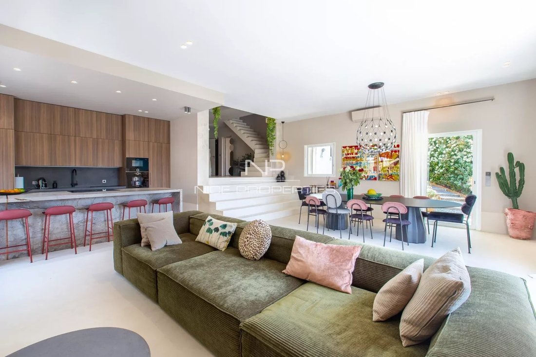 Villa in Nice, Provence-Alpes-Côte d'Azur, France 1 - 17727956