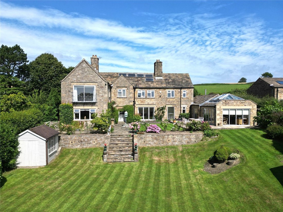 House in Derbyshire, England 1 - 17727807