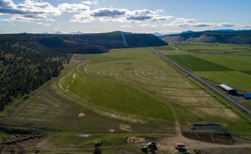 Land in Prineville, Oregon, United States 1