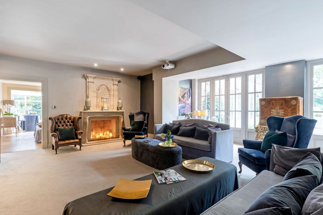 House in Sunninghill, England 2 - 17729395