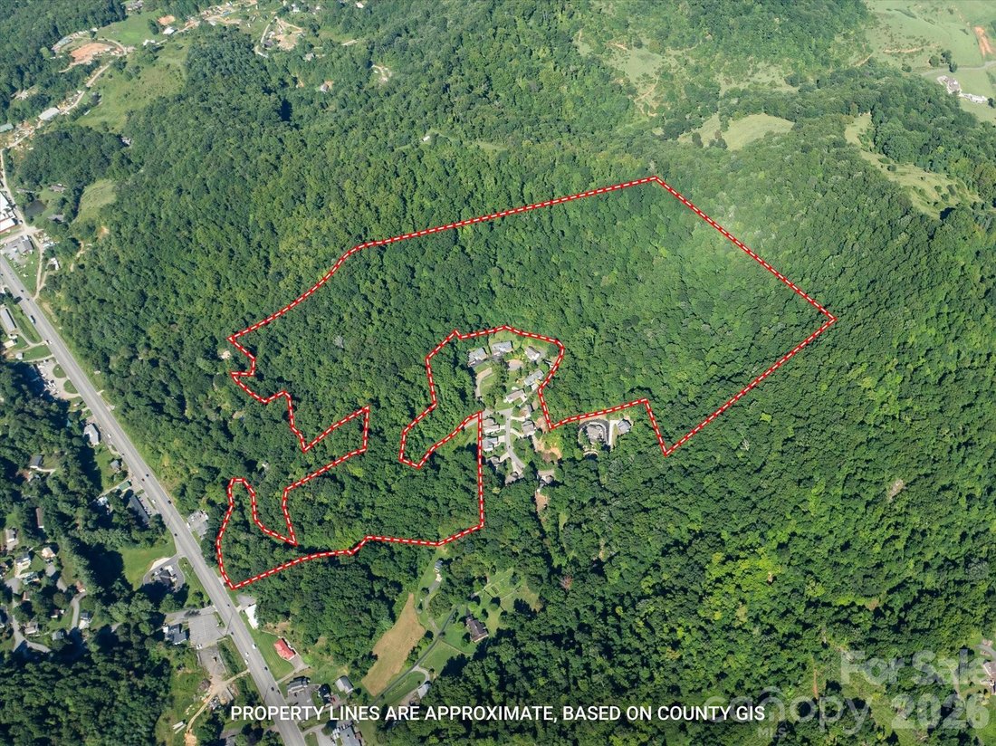 Land in Maggie Valley, North Carolina, United States 2 - 16127321