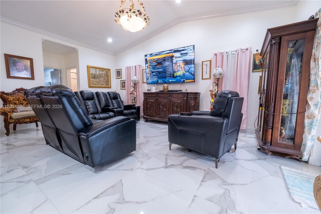 House in Miami, Florida, United States 3 - 17726785