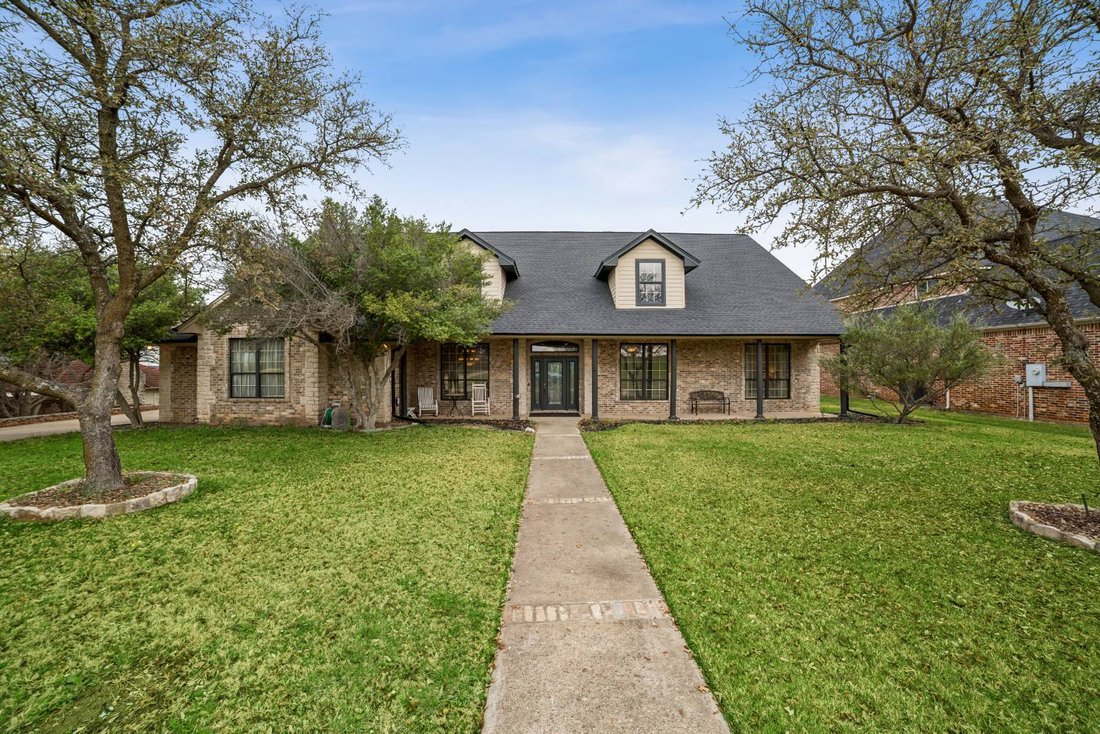 House in Granbury, Texas, United States 1 - 17726695