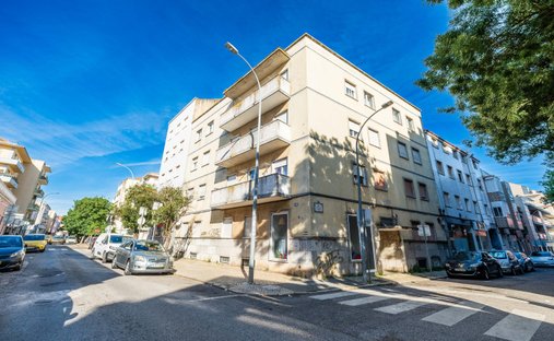 Apartment in Venteira, Lisbon, Portugal 1