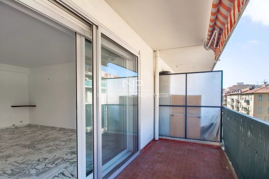Apartment in Le Port, Nice, France 2 - 17727909