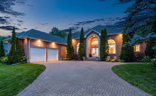 House in Ottawa, Ontario, Canada 1