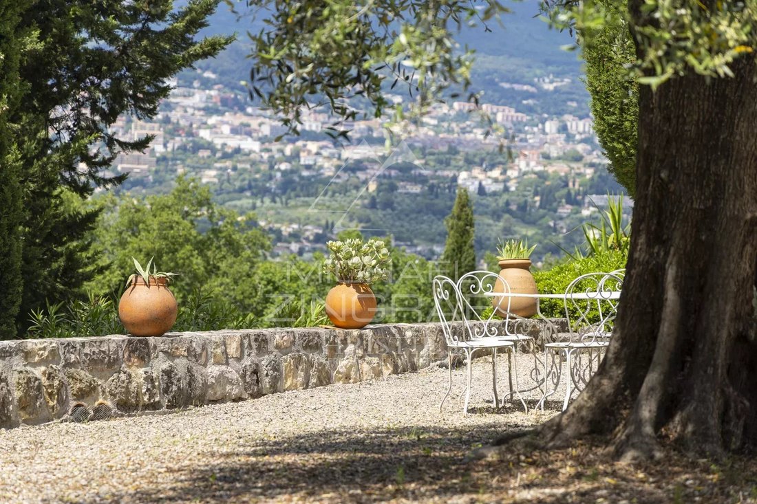 Villa in Grasse, Provence-Alpes-Côte d'Azur, France 4 - 14072934