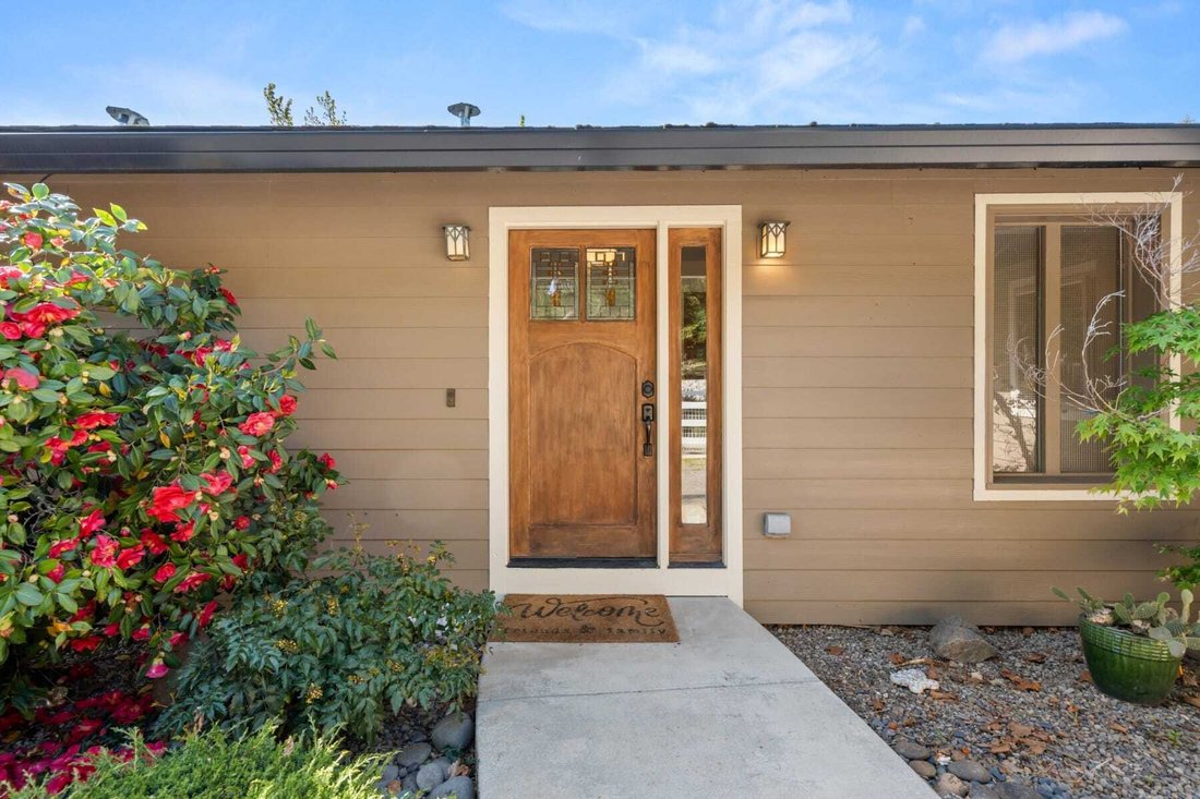 House in Medford, Oregon, United States 5 - 17728373