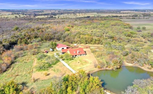 House in Pilot Point, Texas, United States 1