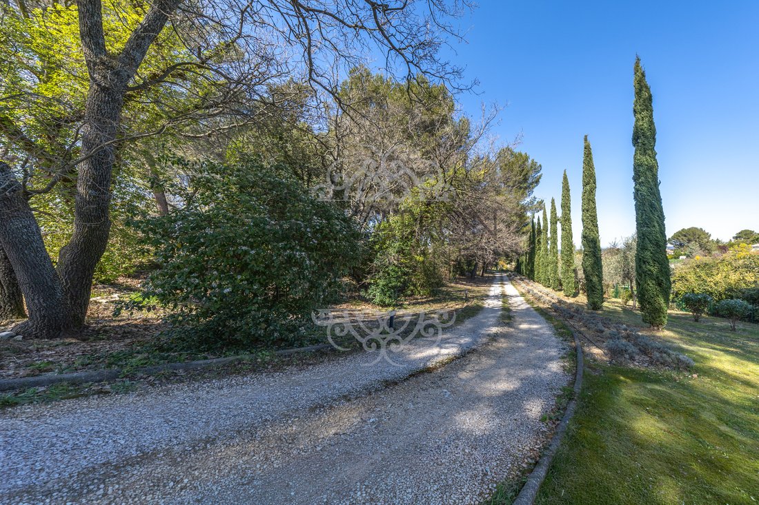 House in Granettes-Jauberte-Sainte Anne, Aix-en-Provence, France 5 - 17727365