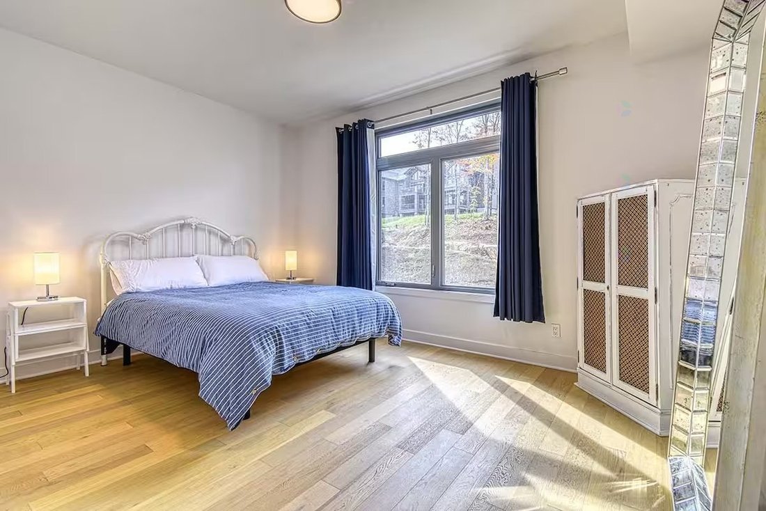 Condo in Mont-Tremblant, Quebec, Canada 4 - 17731121