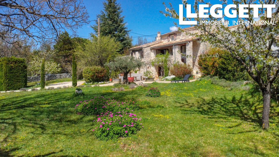 Villa in Simiane-la-Rotonde, Provence-Alpes-Côte d'Azur, France 2 - 14330436