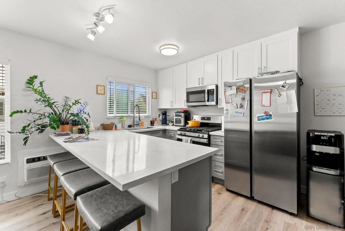 San Diego, California, United States 3 - 17730106
