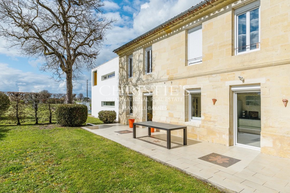 House in La Plaine, Saint-Loubes, France 4 - 17728126