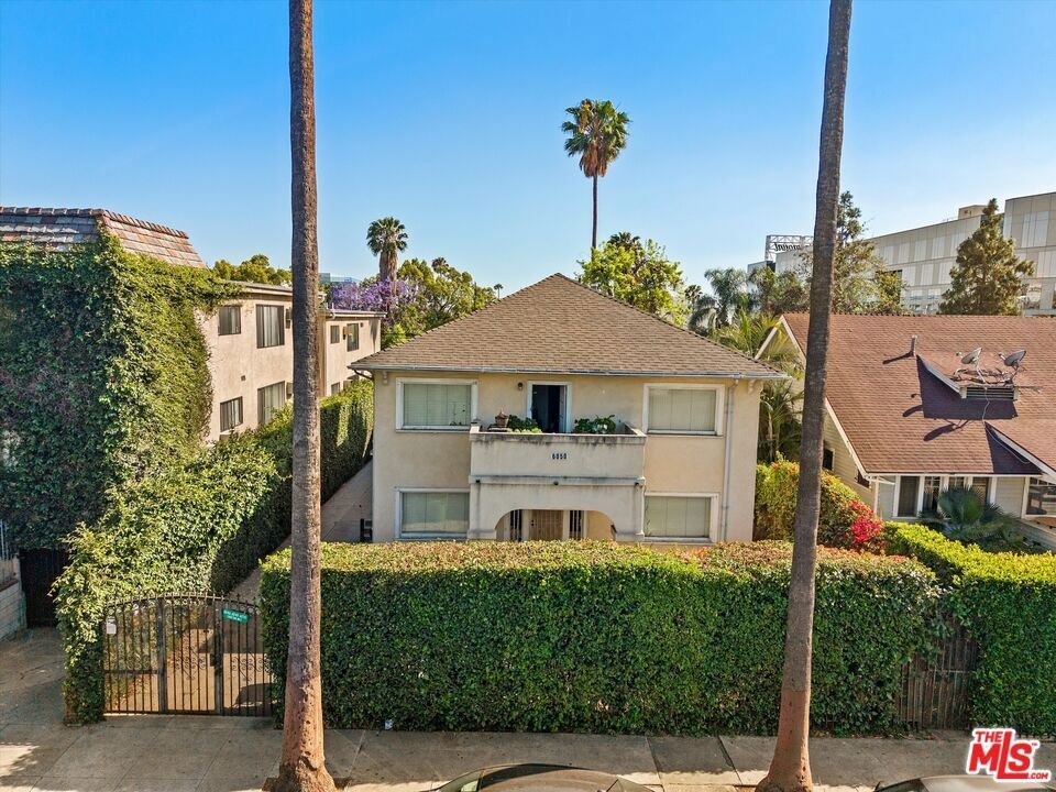 Los Angeles, California, United States 5 - 17729279