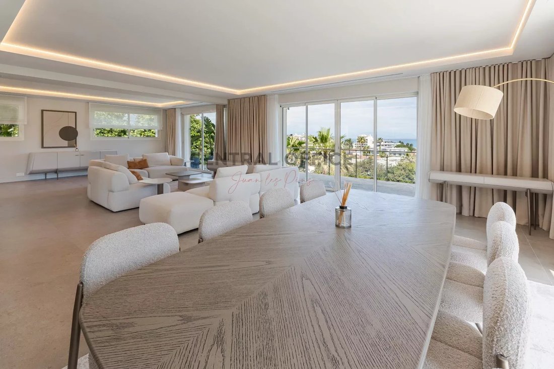 Villa in Juan les Pins-Gallice, Antibes, France 2 - 16323178