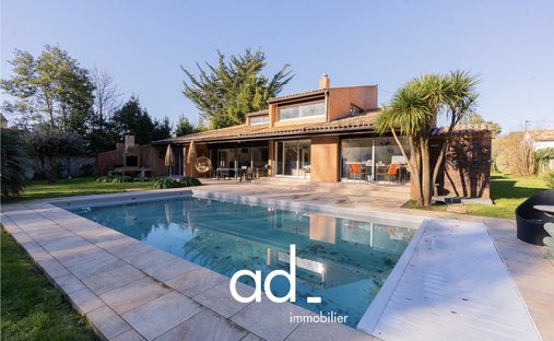 Villa in Port Neuf, La Rochelle, France 1