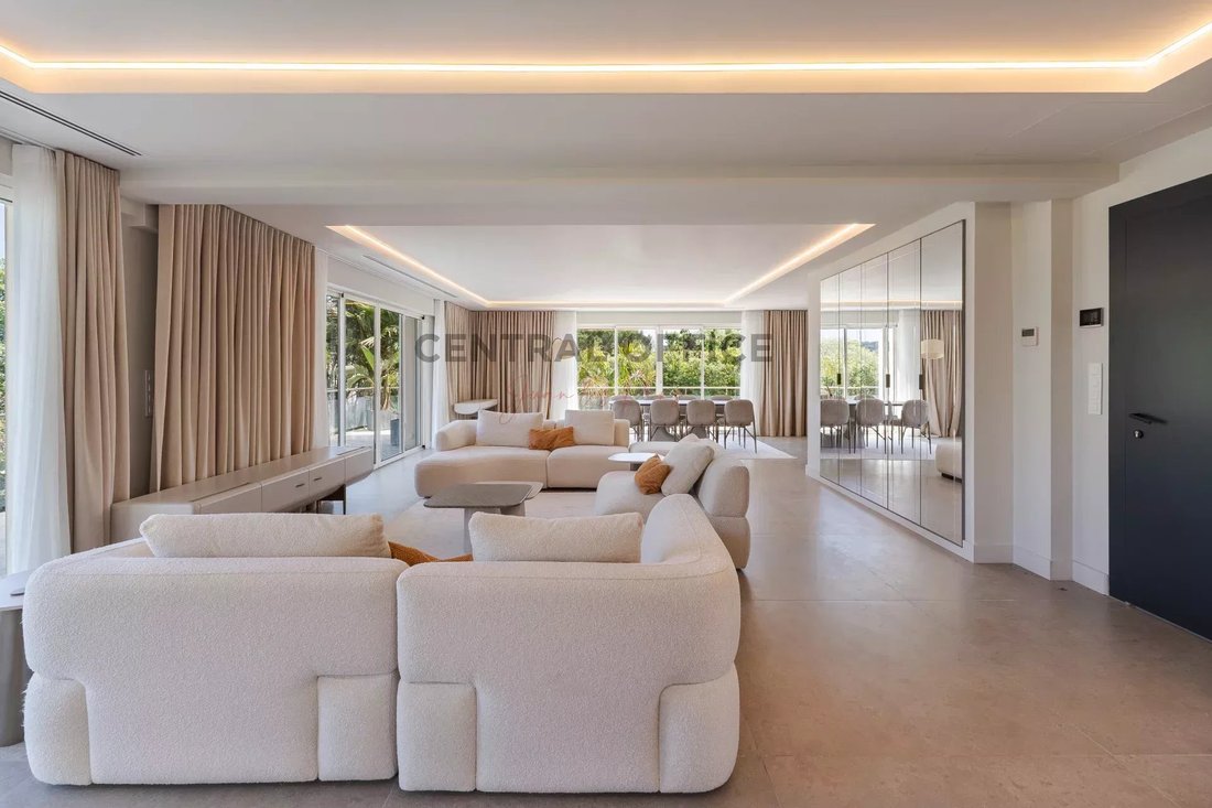 Villa in Juan les Pins-Gallice, Antibes, France 3 - 16323178