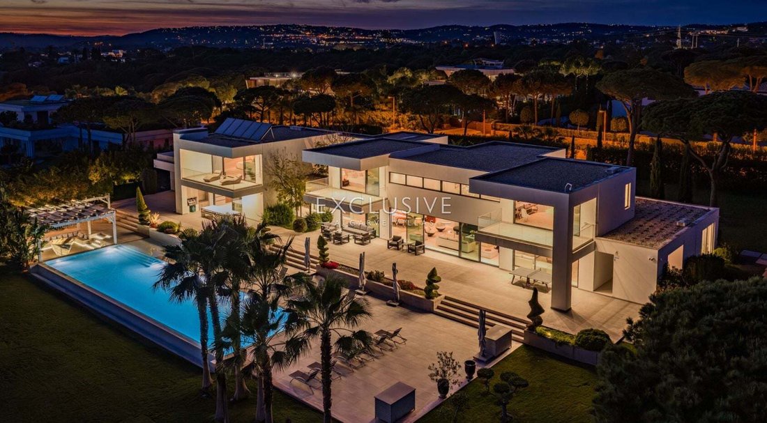 Villa in Vilamoura, Quarteira, Algarve 1 - 17684412