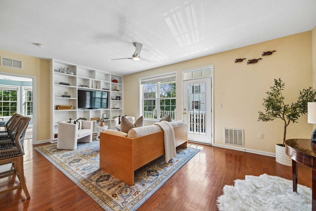 Condo in Little Falls, New Jersey, United States 1 - 17726322