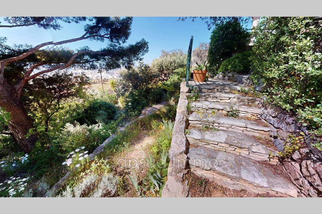 Villa in Toulon, Provence-Alpes-Côte d'Azur, Frankreich 3 - 17727352