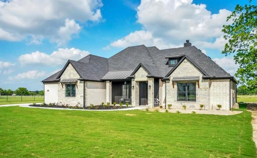 House in Springtown, Texas, United States 1