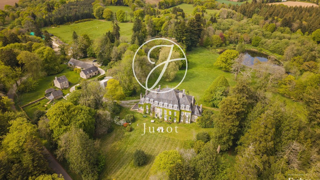 Castle in Kervaric-Kerichant-Lanveur, Lorient, France 3 - 17655250