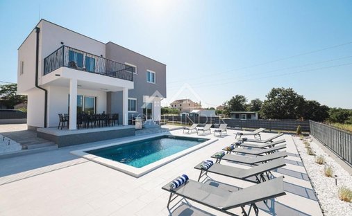 House in Opcina Policnik, Zadar County, Croatia 1