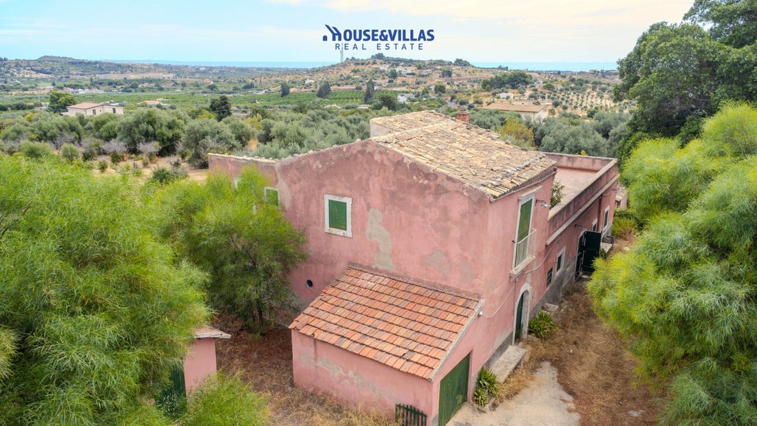 Villa in Noto, Sicily, Italy 2 - 17728416
