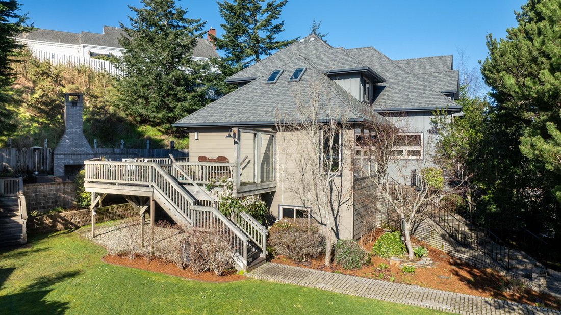 House in North Bend, Oregon, United States 4 - 17728797