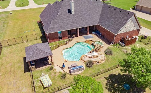 House in Talty, Texas, United States 1