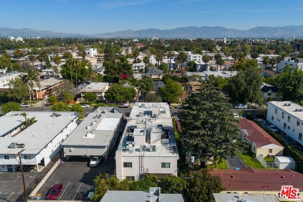Los Angeles, California, United States 5 - 17729298