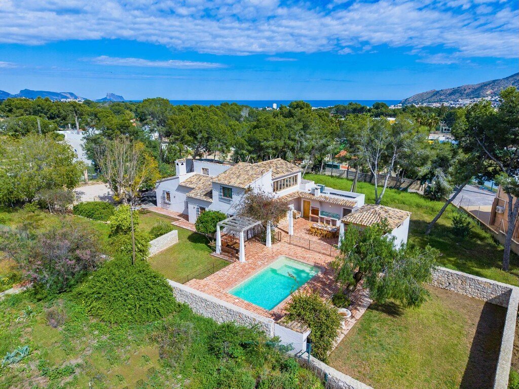 Villa in l'Alfas del Pi, Valencian Community, Spain 2 - 15138029