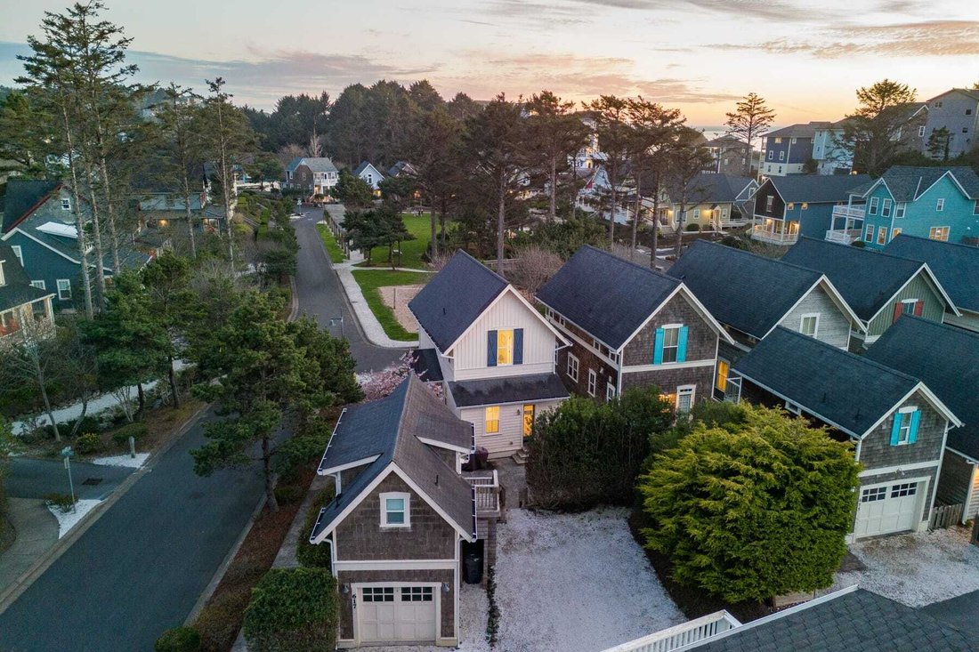 House in Lincoln City, Oregon, United States 2 - 17728071