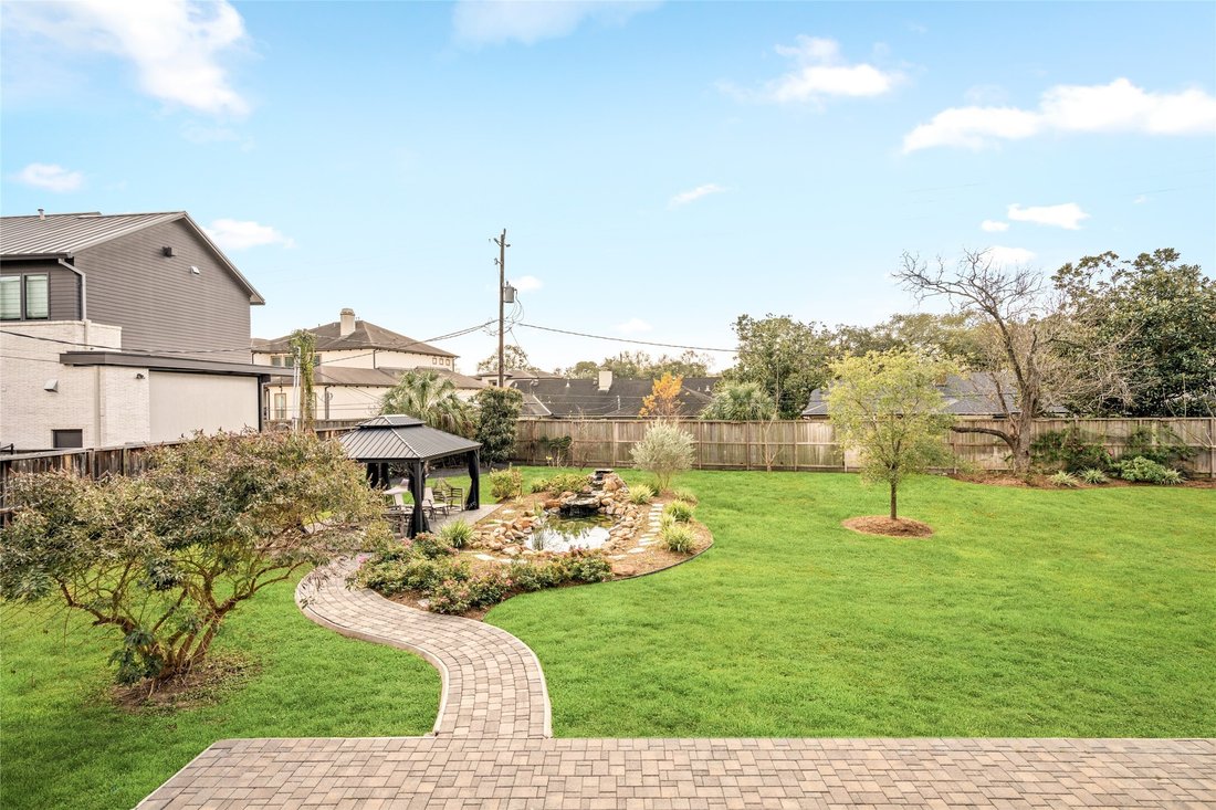 House in Houston, Texas, United States 3 - 16981769