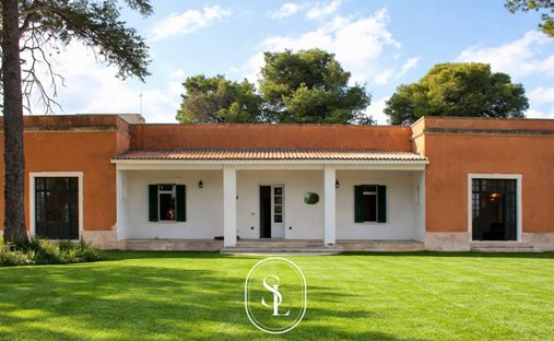 Villa in Monteroni di Lecce, Apulia, Italy 1
