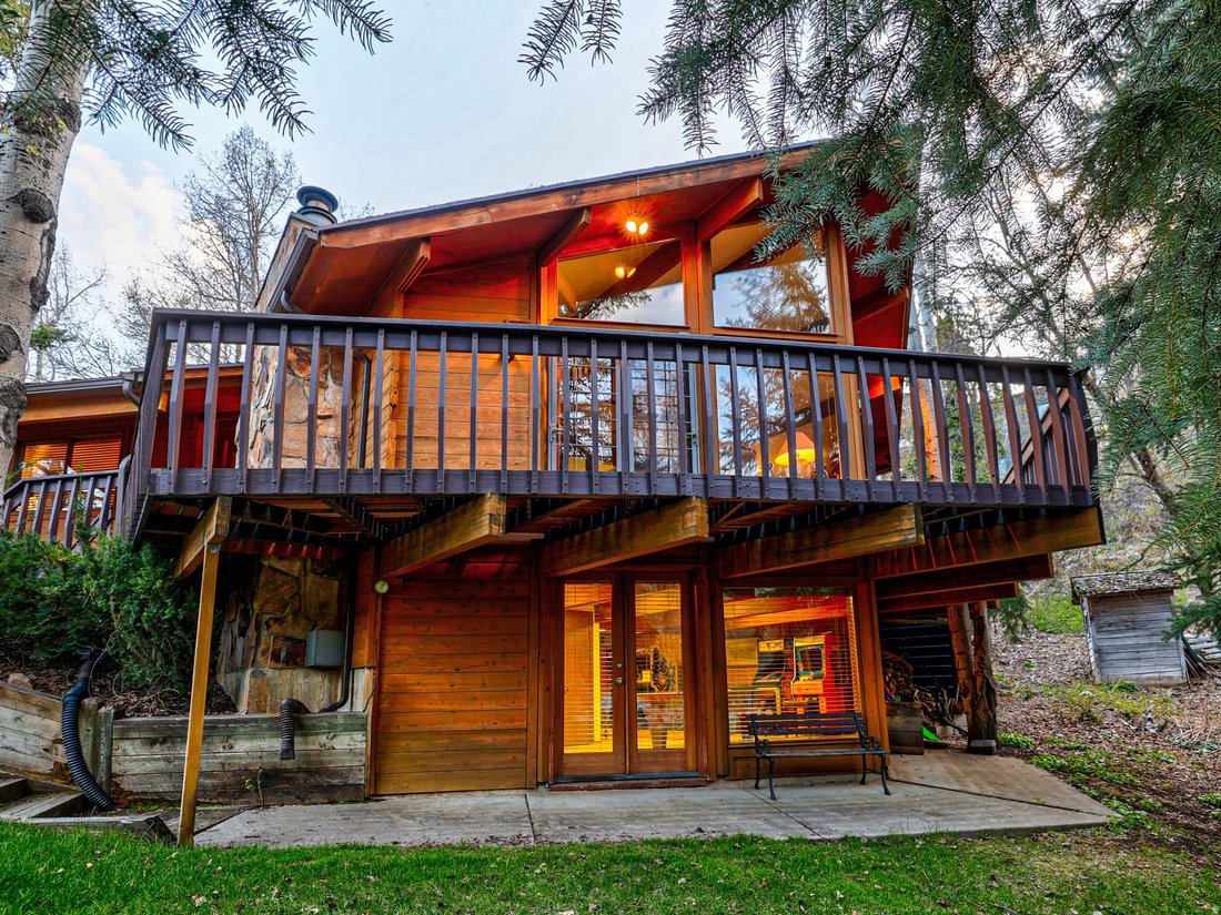 House in Provo, Utah, United States 2 - 17601417