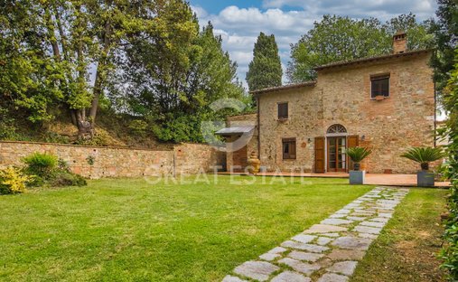 Estate in Gambassi Terme, Tuscany, Italy 1