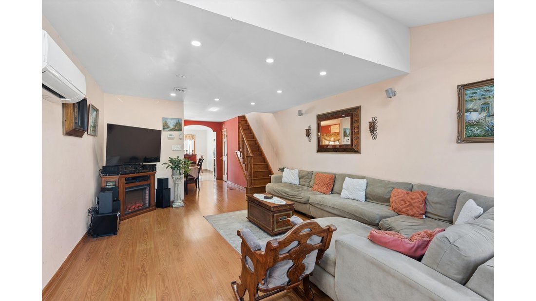 House in New York, New York, United States 5 - 17671004